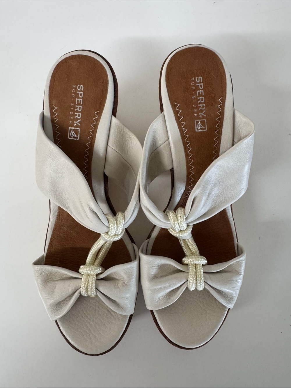 Sperry Women’s Cream Knot-Front Slide Sandals